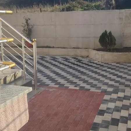 Pashaj 게스트하우스